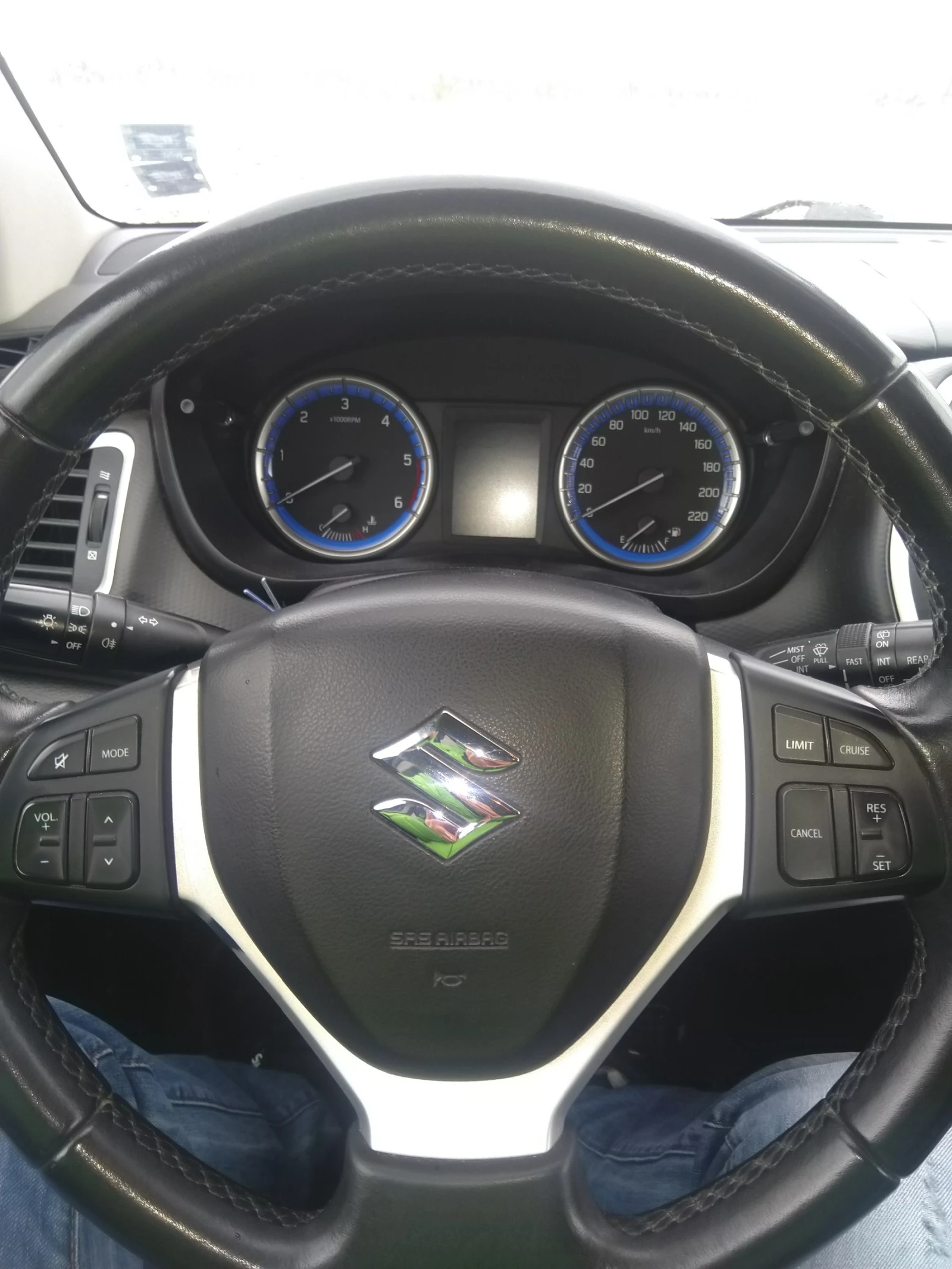 Suzuki SX4 S-Cross, снимка 14 - Автомобили и джипове - 56333119