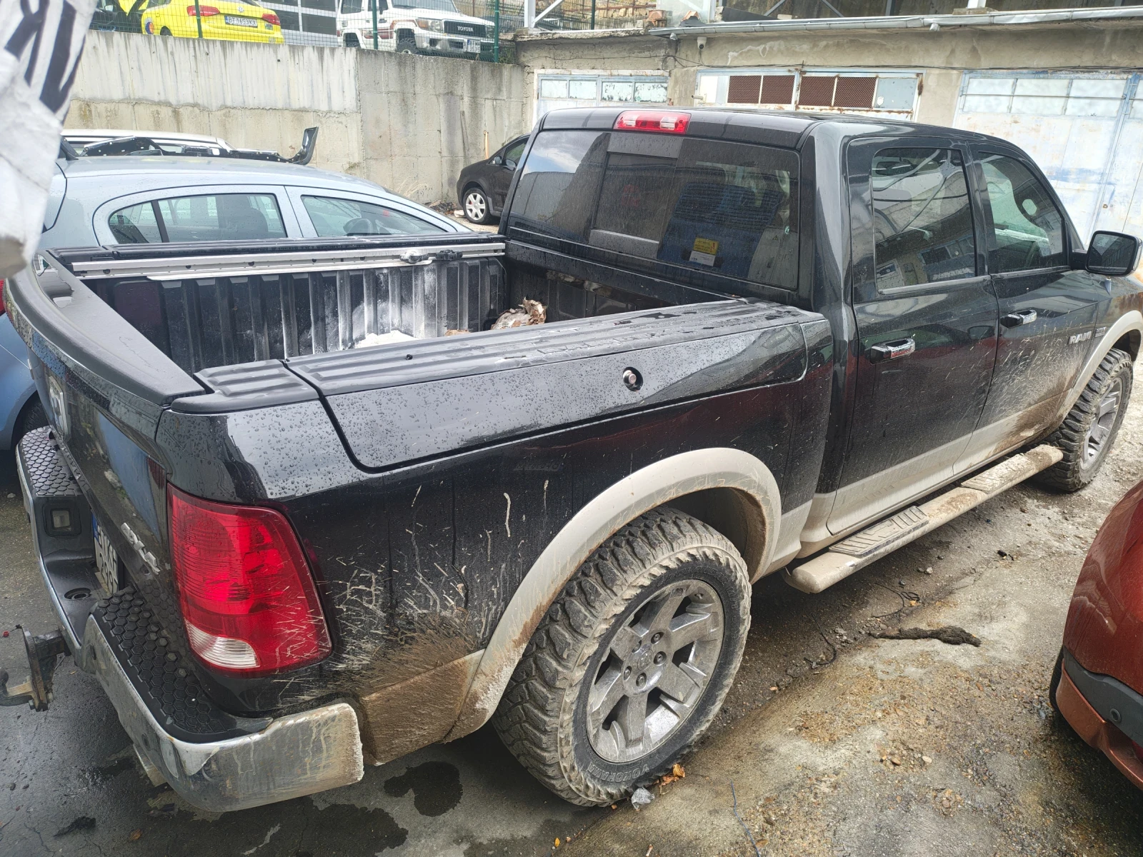 Dodge RAM 1500, снимка 2 - Автомобили и джипове - 56606622