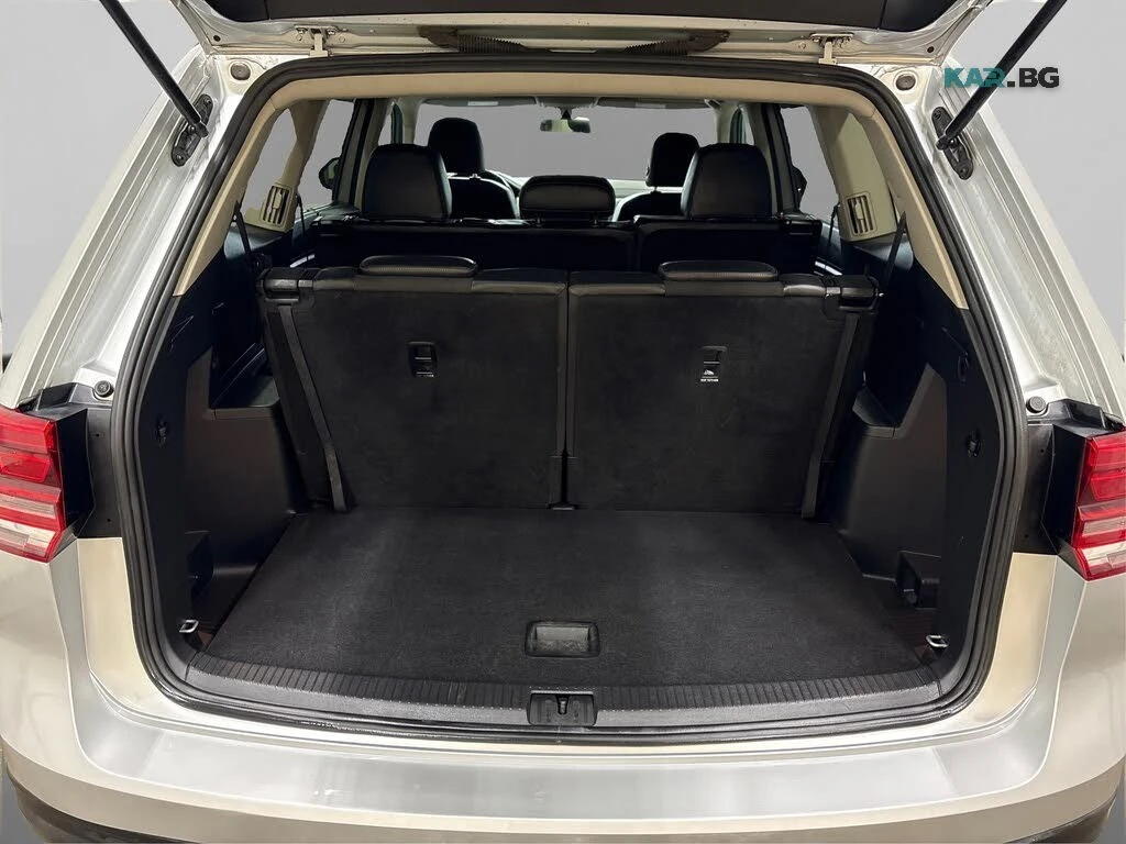 VW Atlas 3.6 4motion* * Camera* * Distronic* * , снимка 15 - Автомобили и джипове - 56742445