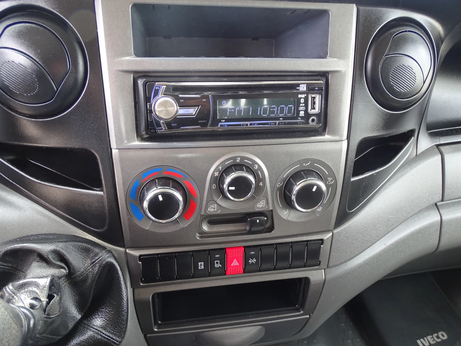 Iveco 35c17 3.0HPI  КАТ. * Б* 7-места - изображение 9