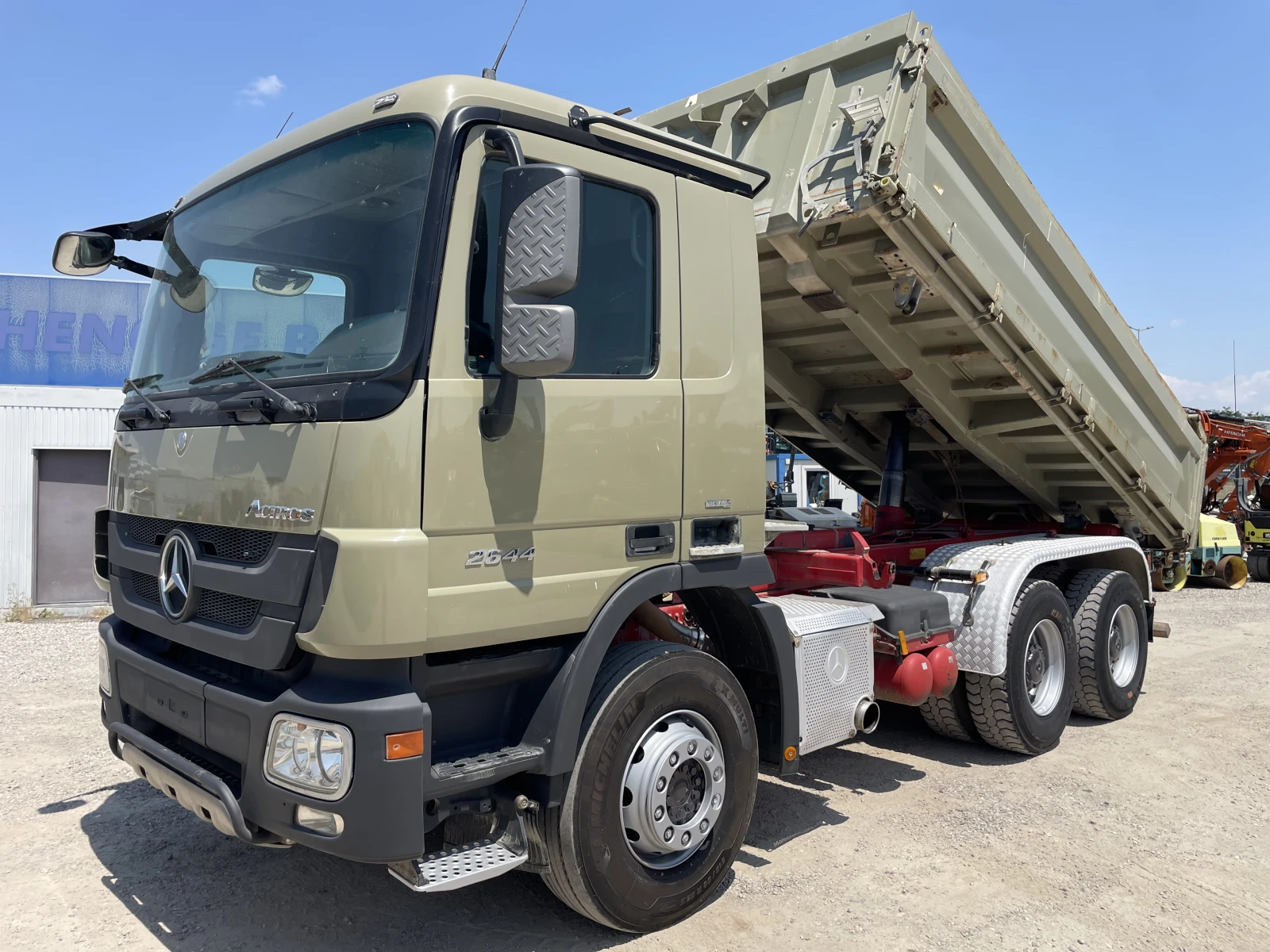 Mercedes-Benz Actros 2644 - изображение 2