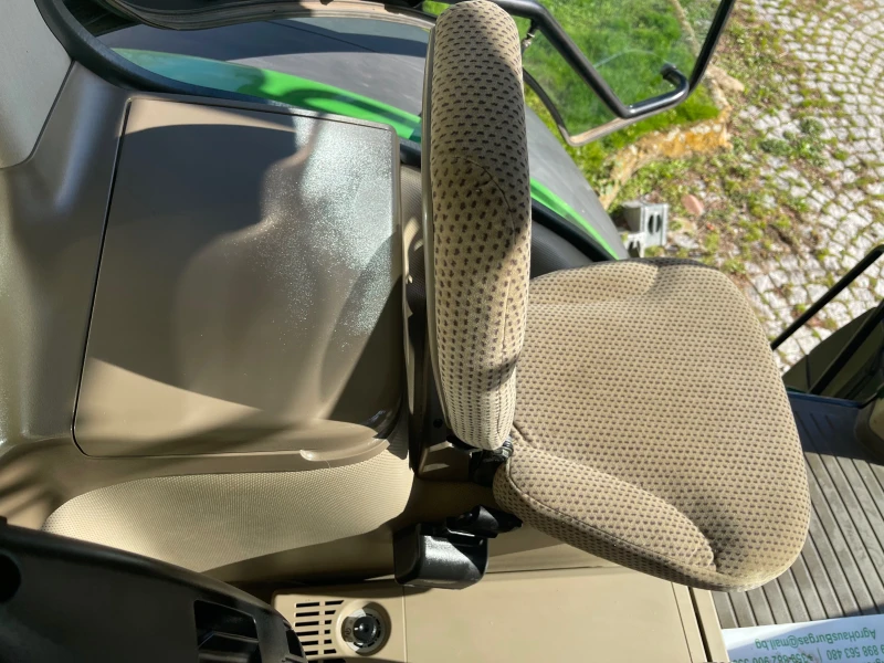 Трактор John Deere 8370R POWER SHIFT E-23 ЛИЗИНГ, снимка 17 - Селскостопанска техника - 52124089