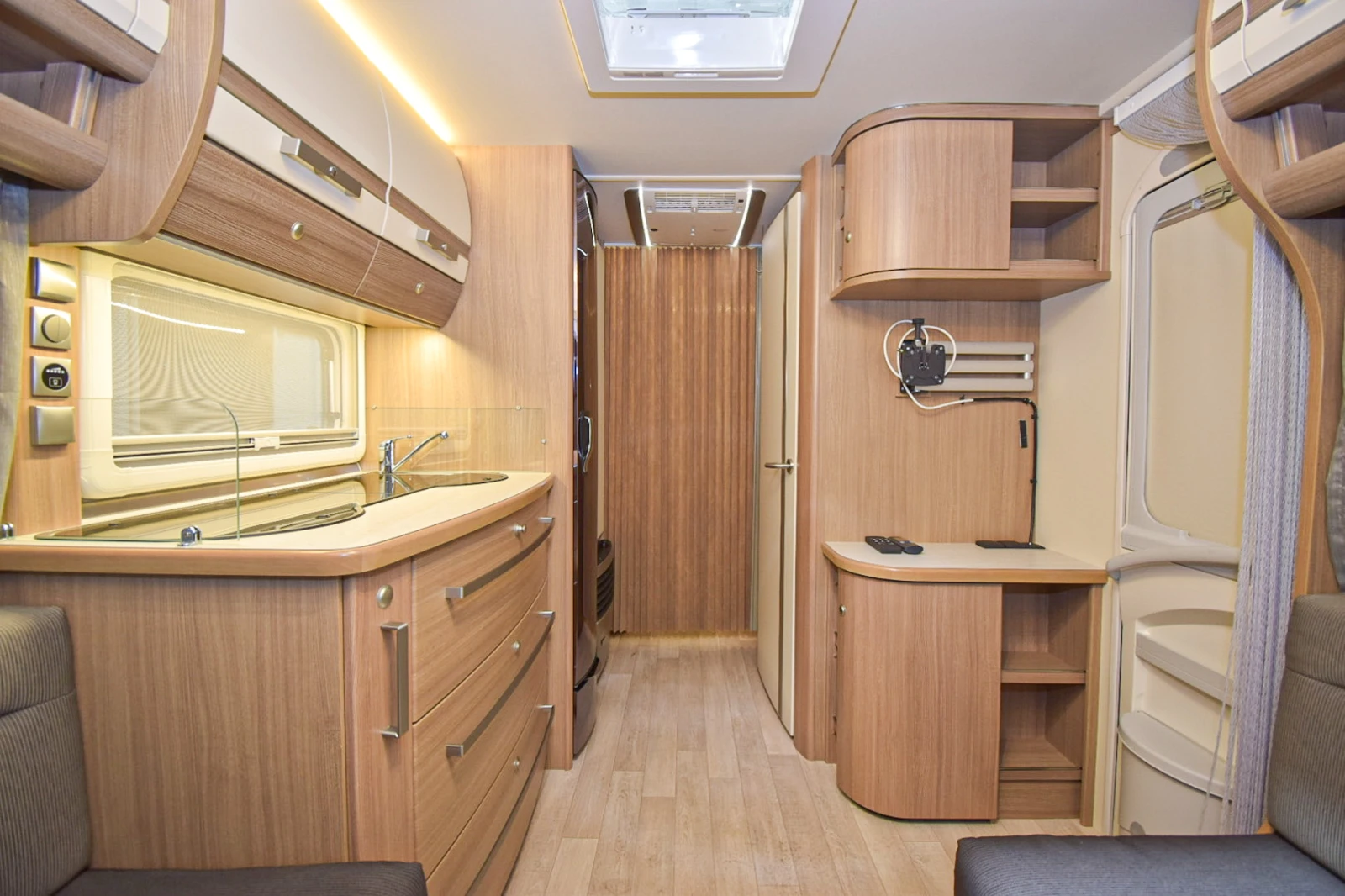 Каравана Fendt Bianco 515 Selection - изображение 3