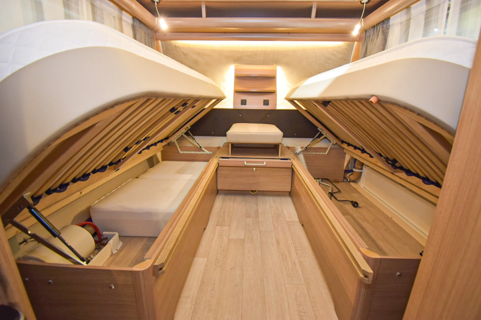 Каравана Fendt Bianco 515 Selection - изображение 8