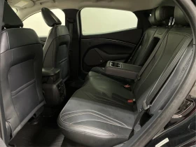 Ford Mustang Mach-E Premium AWD, снимка 17