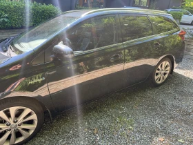 Toyota Auris Toyota Auris tauring sport hybrid , снимка 4