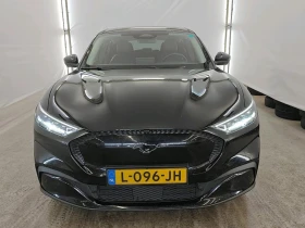 Ford Mustang Mach-E Европейска 76 kWh 258 К.с. , снимка 4