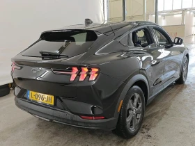 Ford Mustang Mach-E Европейска 76 kWh 258 К.с. , снимка 6