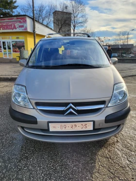  Citroen C8