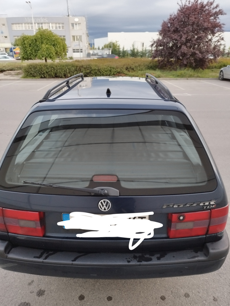 VW Passat 1.9 TDI 110, снимка 2 - Автомобили и джипове - 45642265