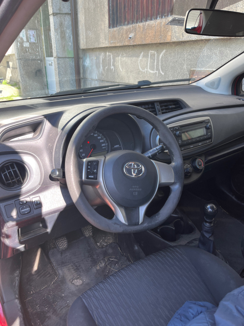 Toyota Yaris, снимка 5 - Автомобили и джипове - 45595613