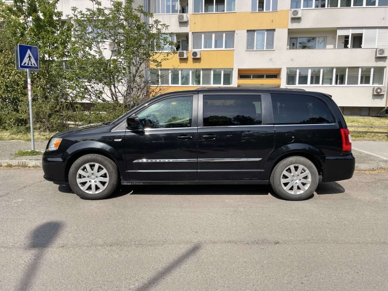 Chrysler Town and Country Touring, снимка 6 - Автомобили и джипове - 46297372