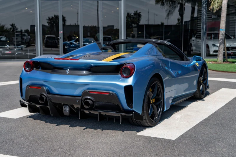 Ferrari 488 Pista Spider Carbon * НОВ 91км* Лимитиран* Лизинг*, снимка 5 - Автомобили и джипове - 52732399