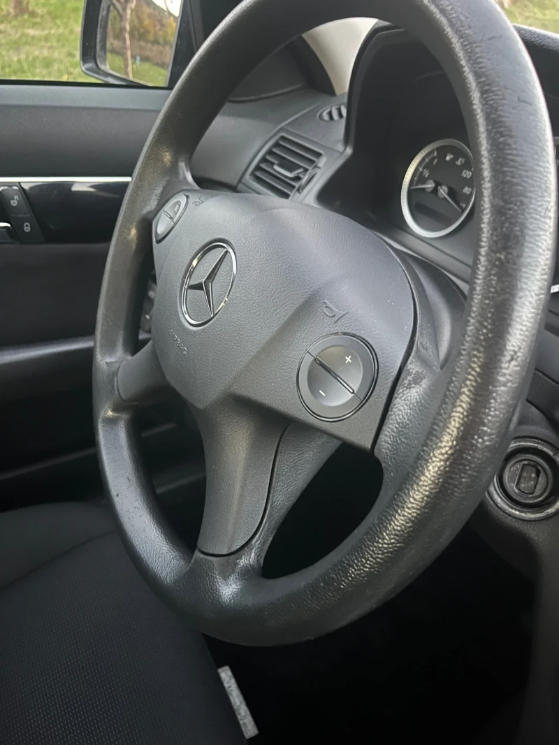 Mercedes-Benz C 200 CDI OM646, снимка 9 - Автомобили и джипове - 52228639