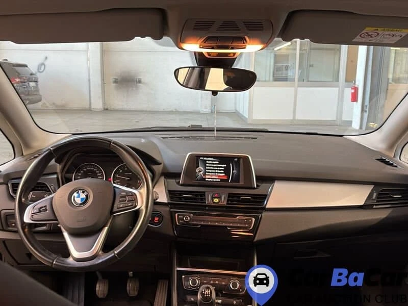 BMW 216 216i Tourer Sport, снимка 6 - Автомобили и джипове - 54400283