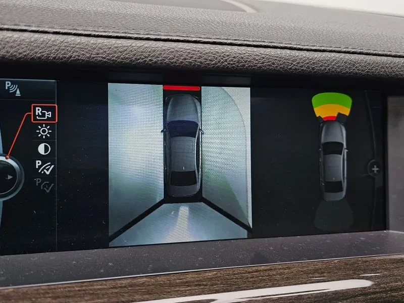BMW 730, снимка 16 - Автомобили и джипове - 54600944
