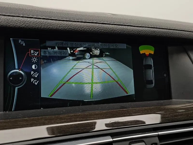 BMW 730, снимка 15 - Автомобили и джипове - 54600944