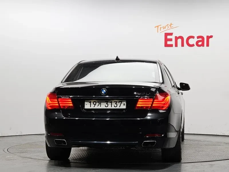 BMW 730, снимка 4 - Автомобили и джипове - 54600944
