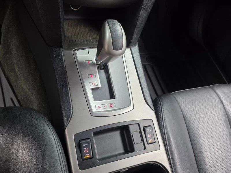 Subaru Outback 2.5 Automatic, снимка 9 - Автомобили и джипове - 56003031
