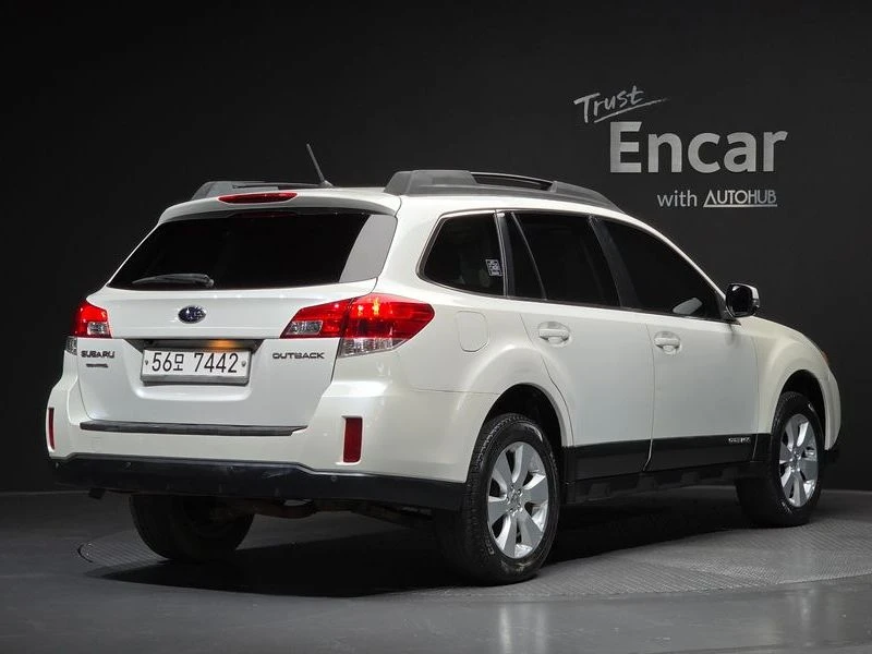 Subaru Outback 2.5 Automatic, снимка 2 - Автомобили и джипове - 56003031