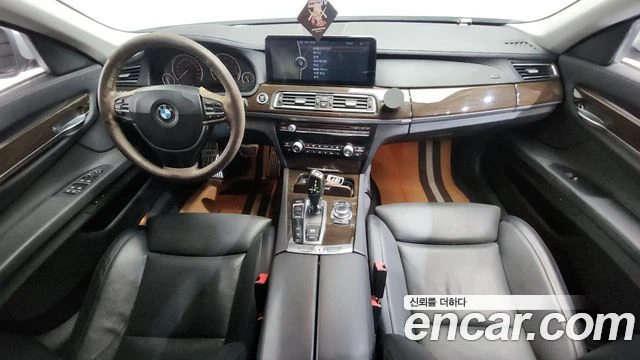 BMW 740, снимка 7 - Автомобили и джипове - 56077799