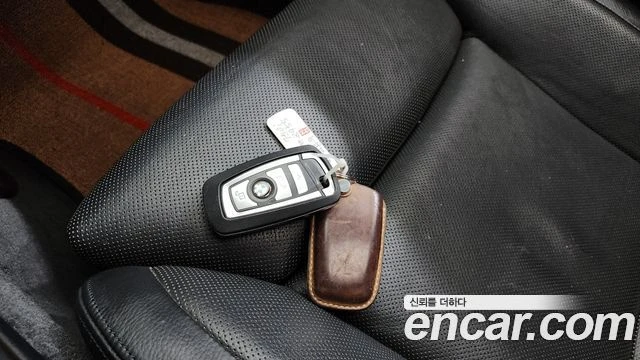 BMW 740, снимка 15 - Автомобили и джипове - 56077799