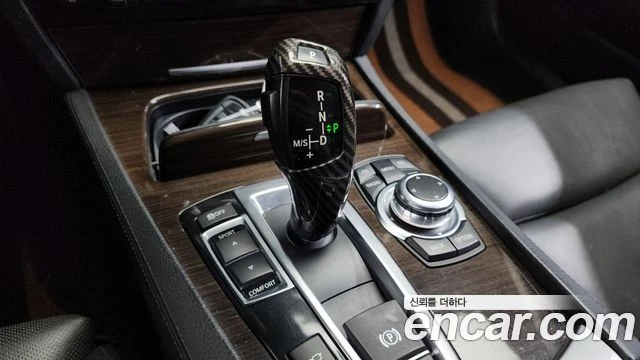 BMW 740, снимка 9 - Автомобили и джипове - 56077799