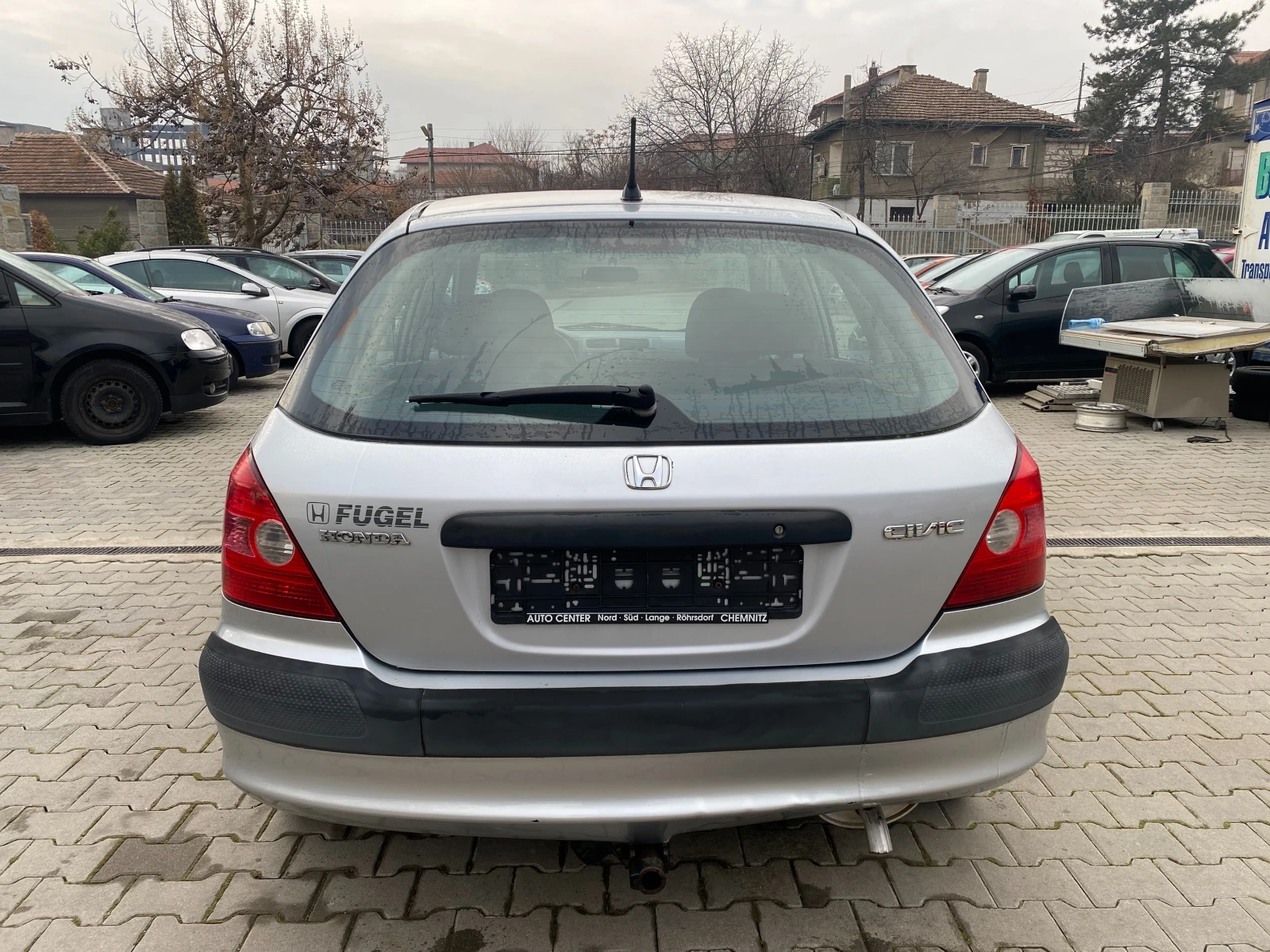 Honda Civic 1.4i 90к.с - изображение 4