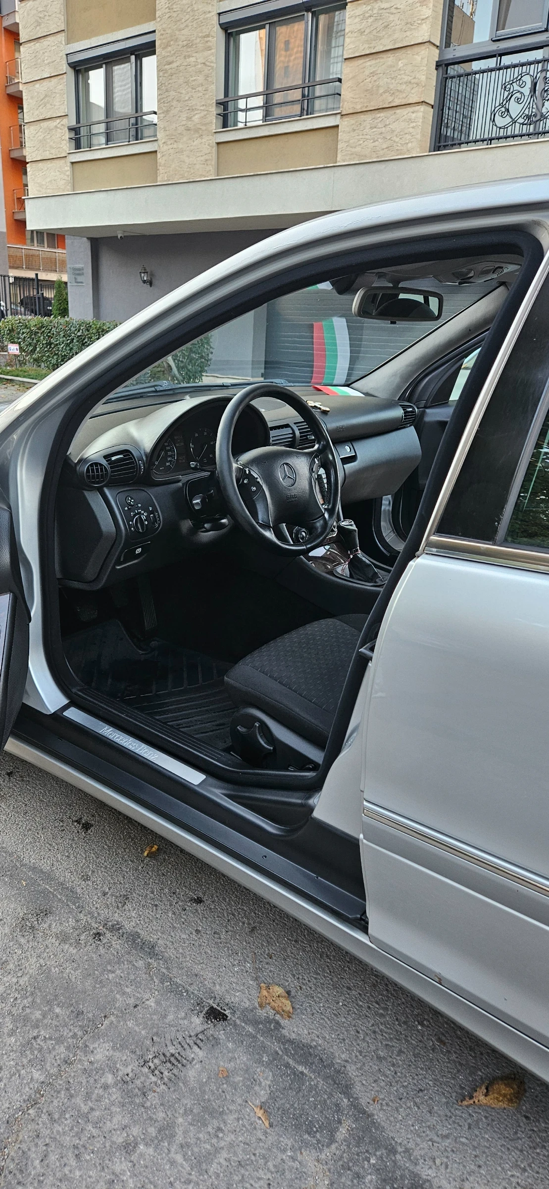 Mercedes-Benz C 200  - изображение 5