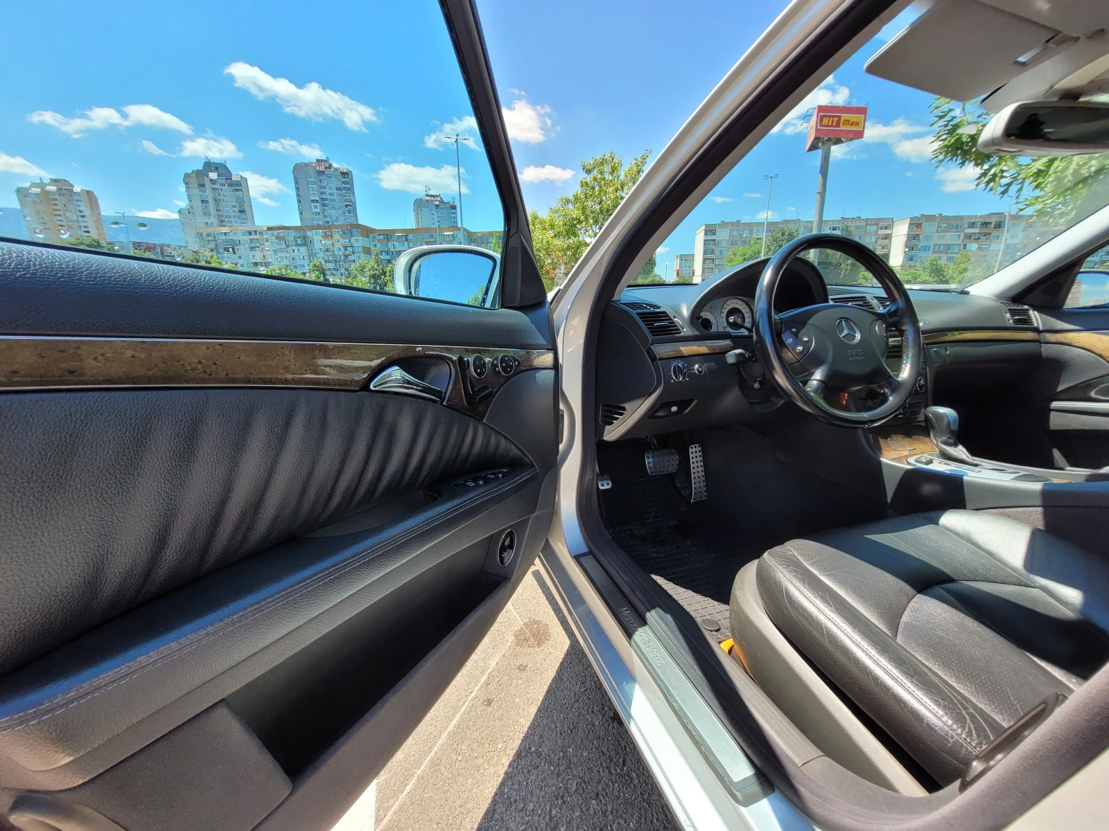 Mercedes-Benz E 320  - изображение 8