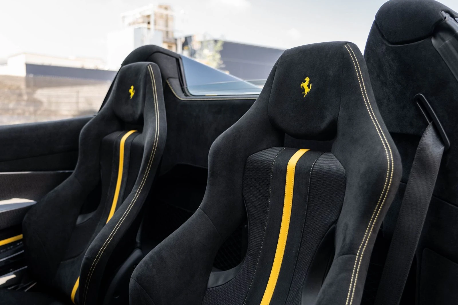 Ferrari 488 Pista Spider Carbon *  91* * * | Mobile.bg   12