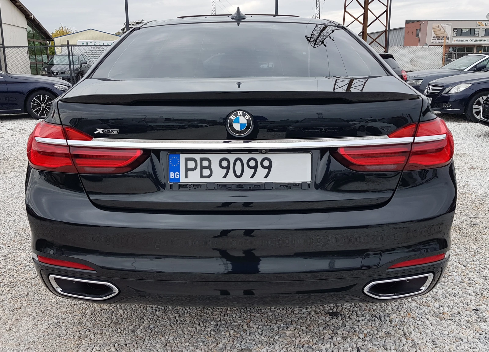 BMW 740 D XDRIVE КЕЙ ЛЕС ВАКУМ ОБДУХВАНЕ ДИСТРОНИК ХЕД ЪП  - изображение 6
