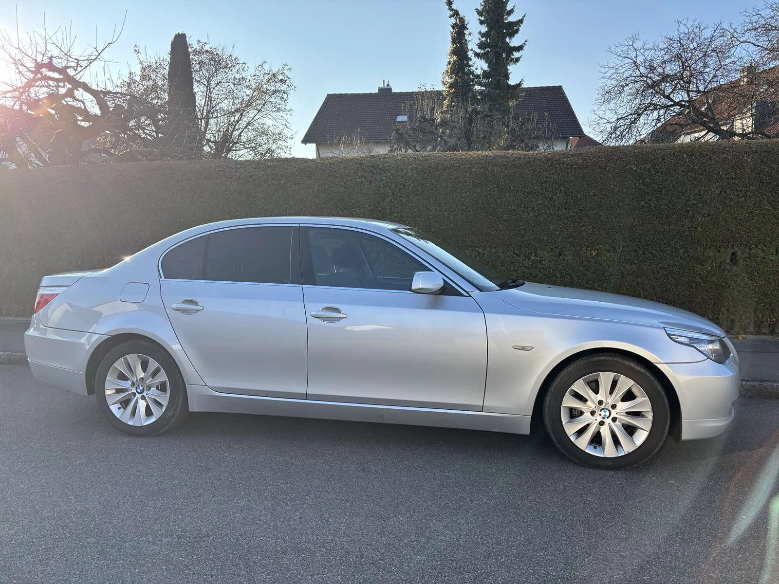 BMW 523 E60 - изображение 2