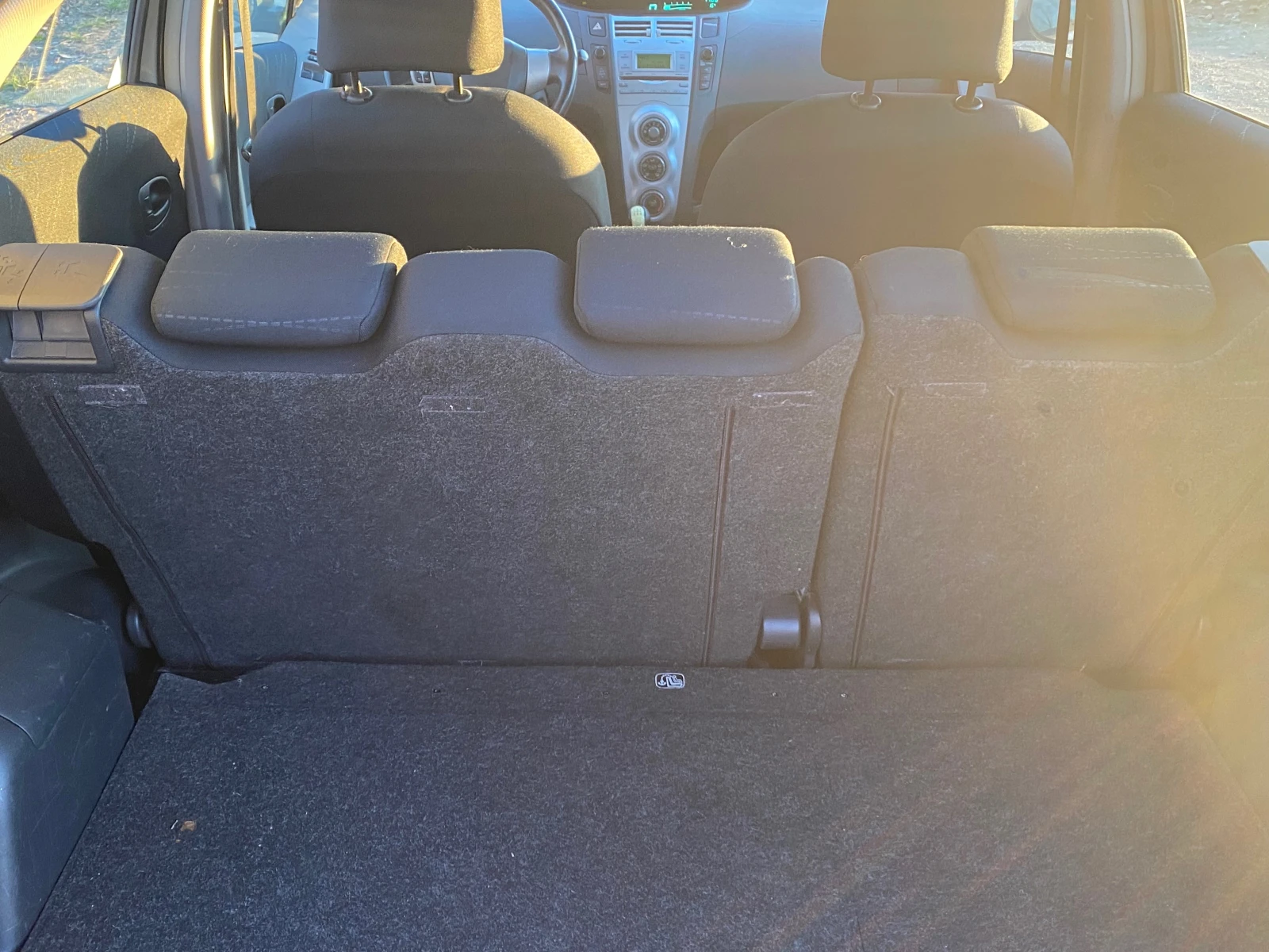 Toyota Yaris 1.4 D-4D - изображение 9