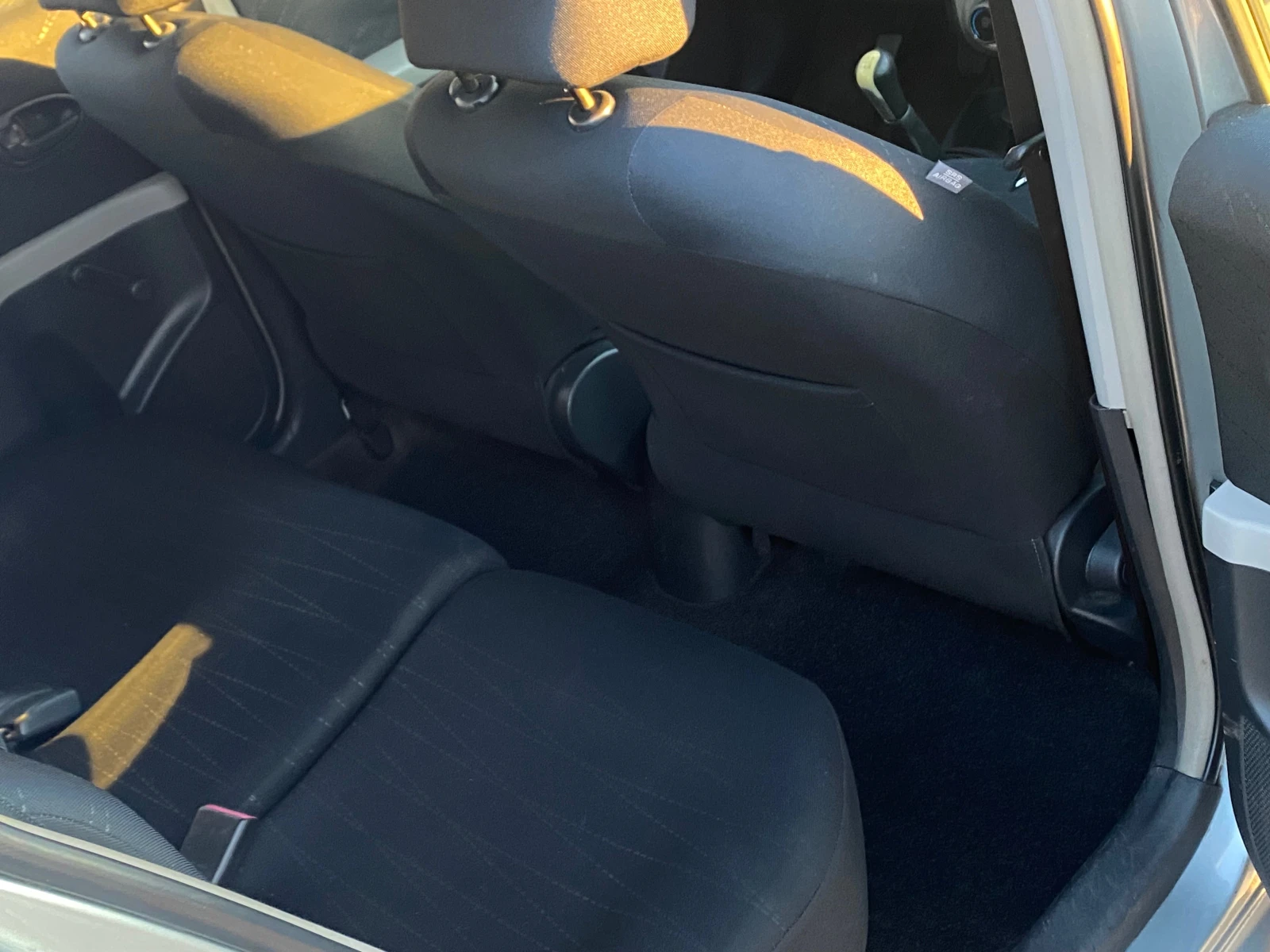 Toyota Yaris 1.4 D-4D | Mobile.bg � ����������� 12