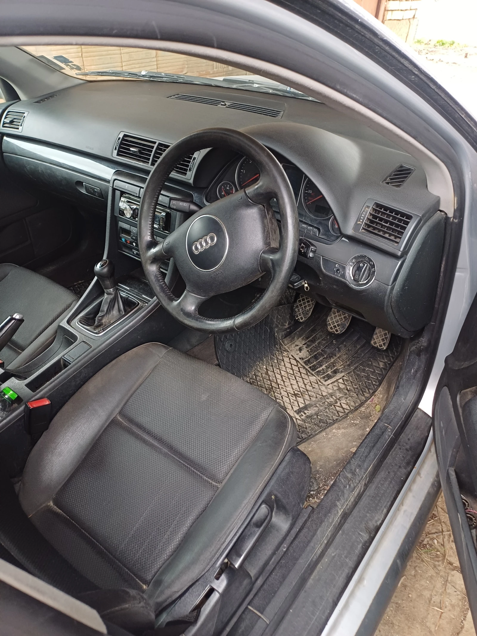 Audi A4 1.9 - изображение 2