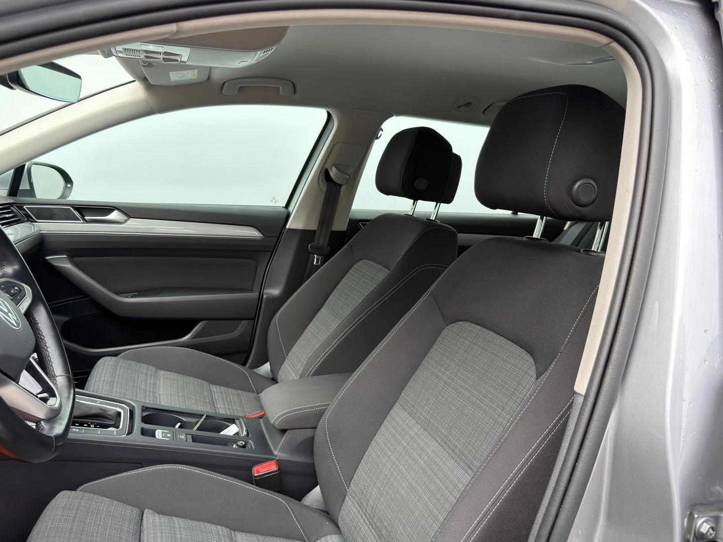 VW Passat Business 2.0 TDI SCR DSG | Mobile.bg � ����������� 6