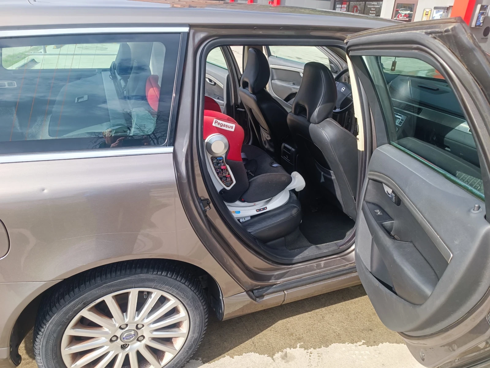 Volvo V70 2.4 D5 185 | Mobile.bg � ����������� 7