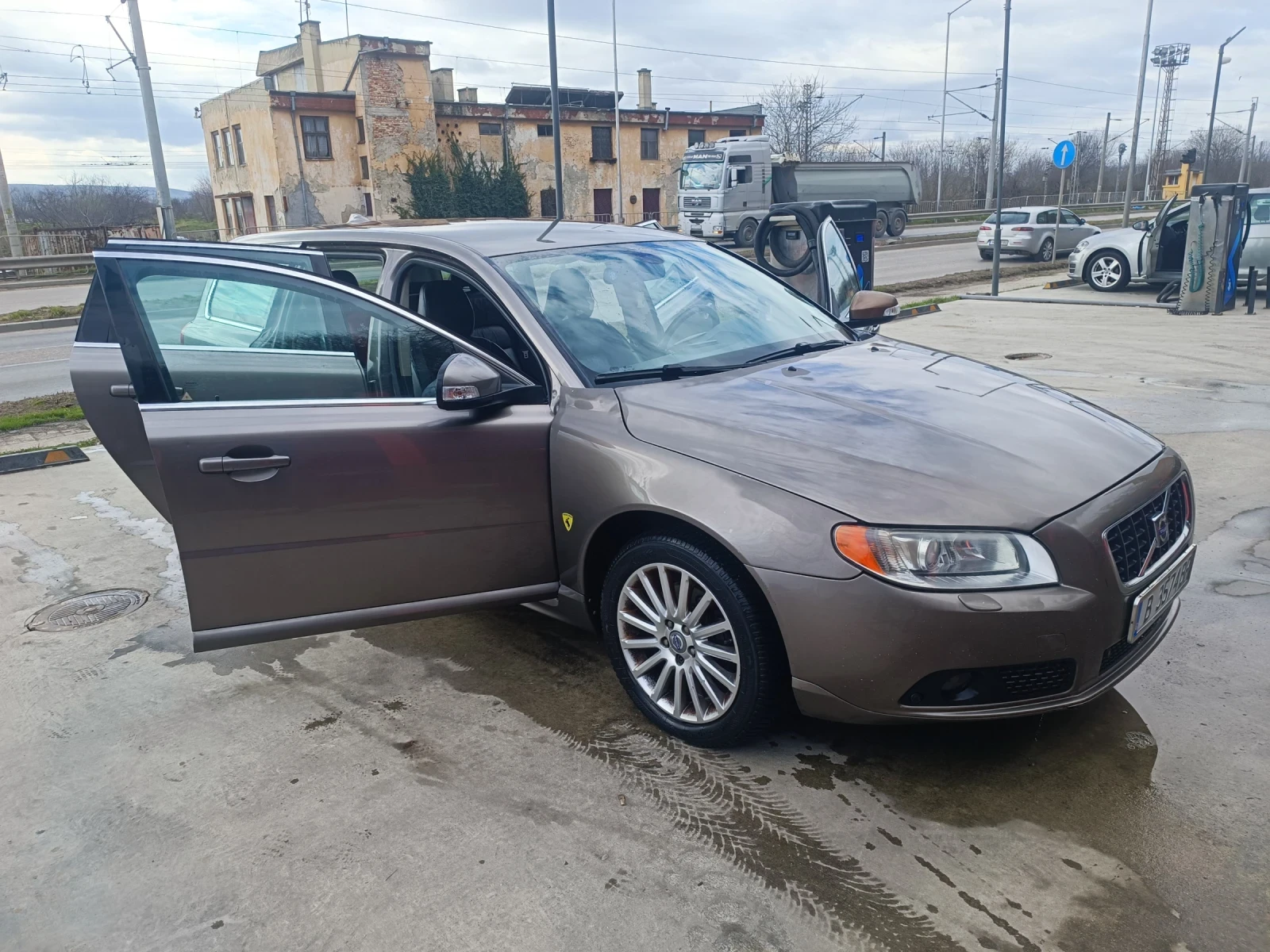 Volvo V70 2.4 D5 185 | Mobile.bg � ����������� 3