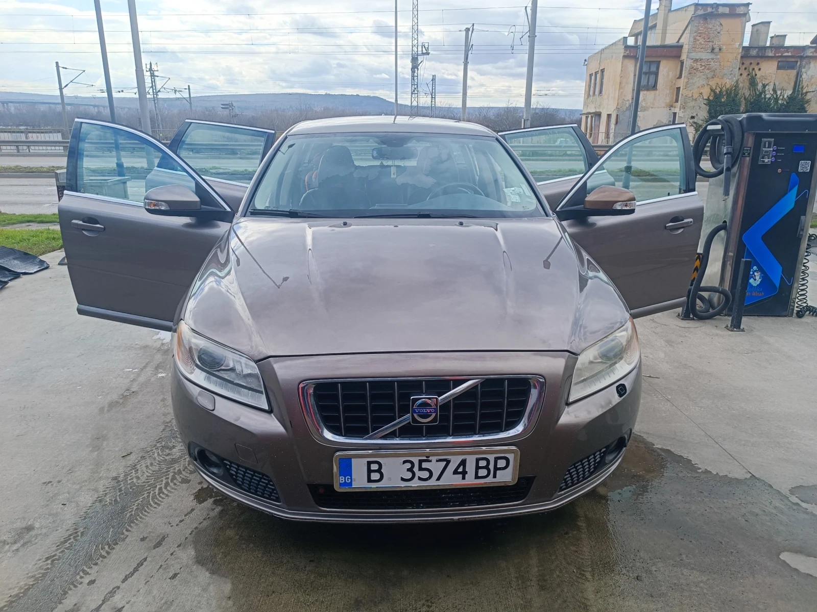 Volvo V70 2.4 D5 185 | Mobile.bg � ����������� 1