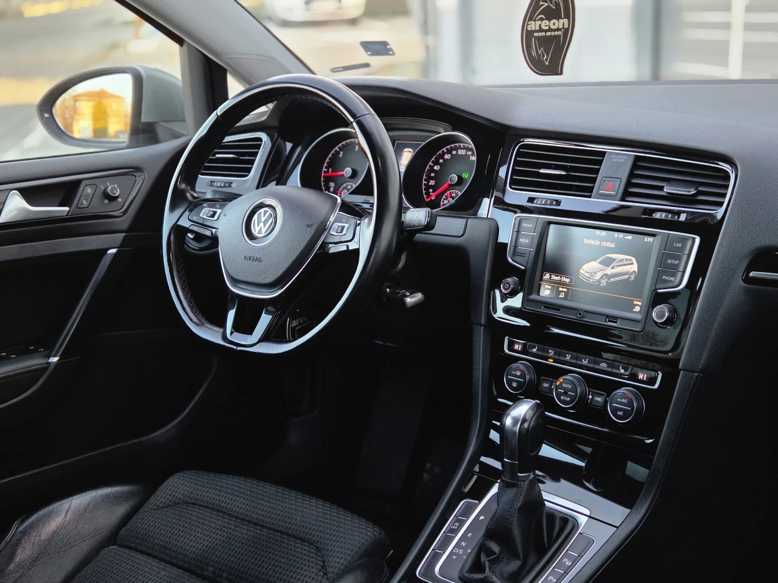 VW Golf 7     2.0TDI   DSG6 АВТОМАТ, снимка 11 - Автомобили и джипове - 53902961