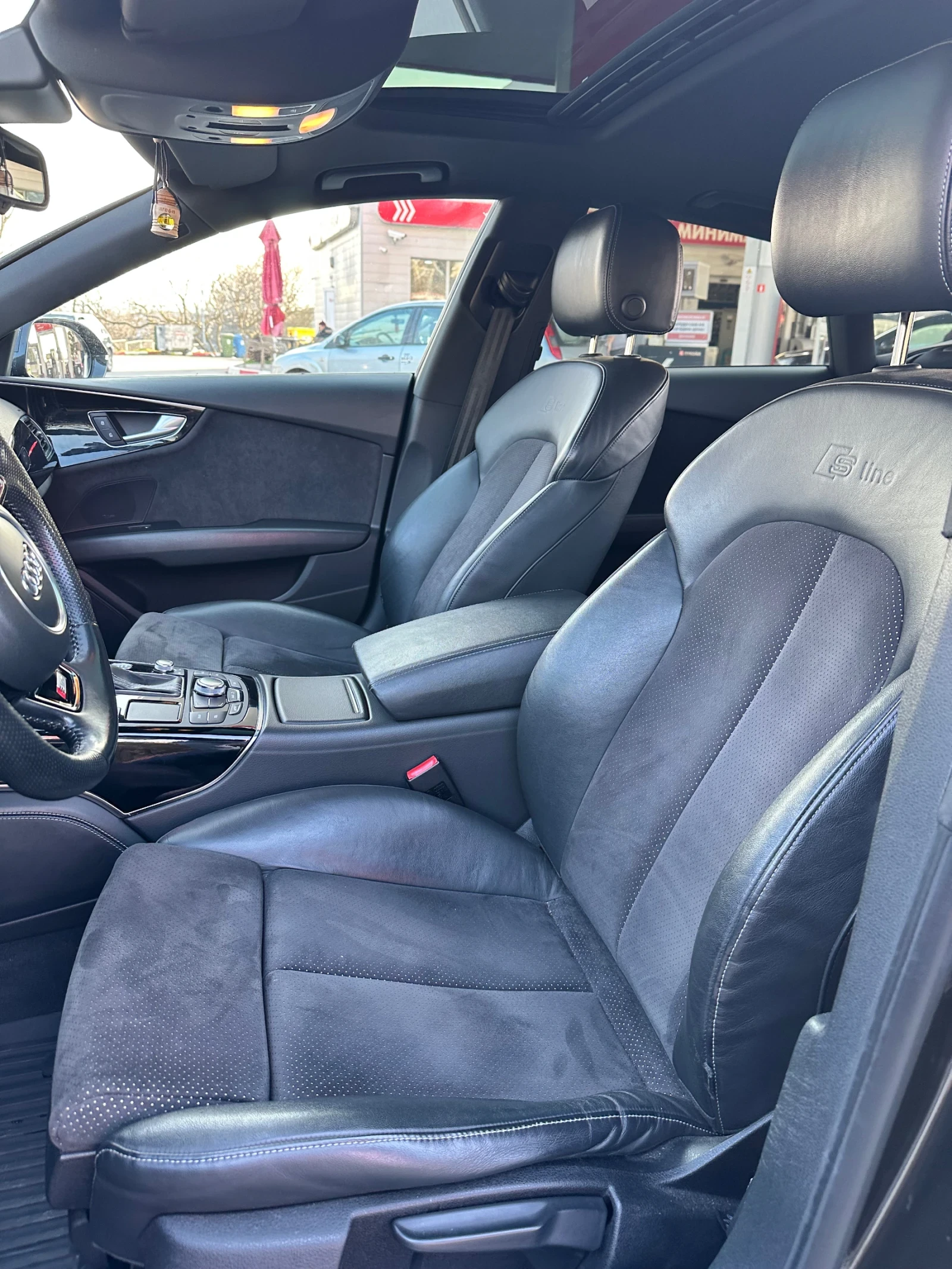 Audi A7 3.0 BITDI 8ZF Black Edition 2 комплекта 20* джанти, снимка 12 - Автомобили и джипове - 54169781