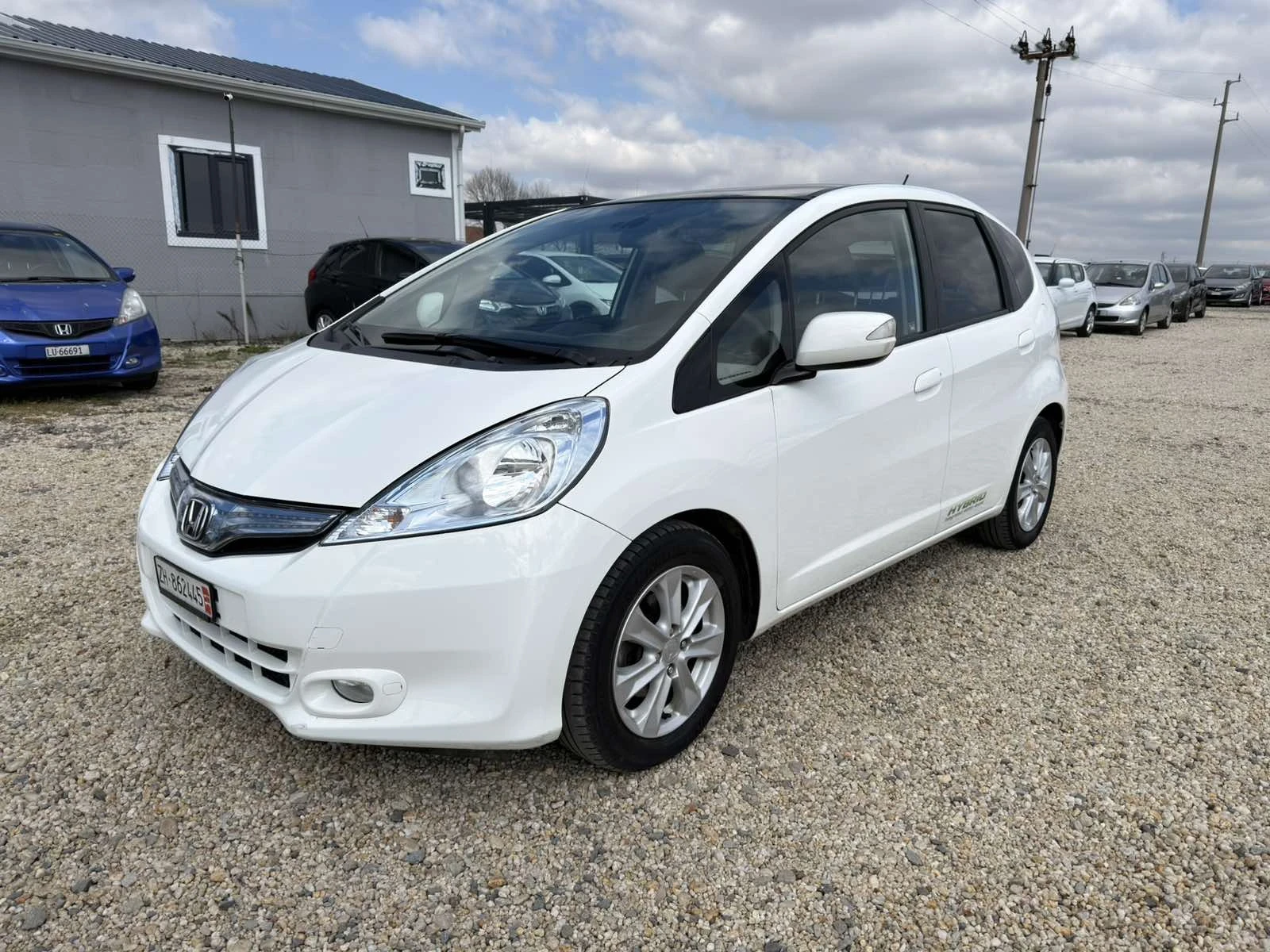 Honda Jazz 1.3 HYBRID, снимка 2 - Автомобили и джипове - 53841560
