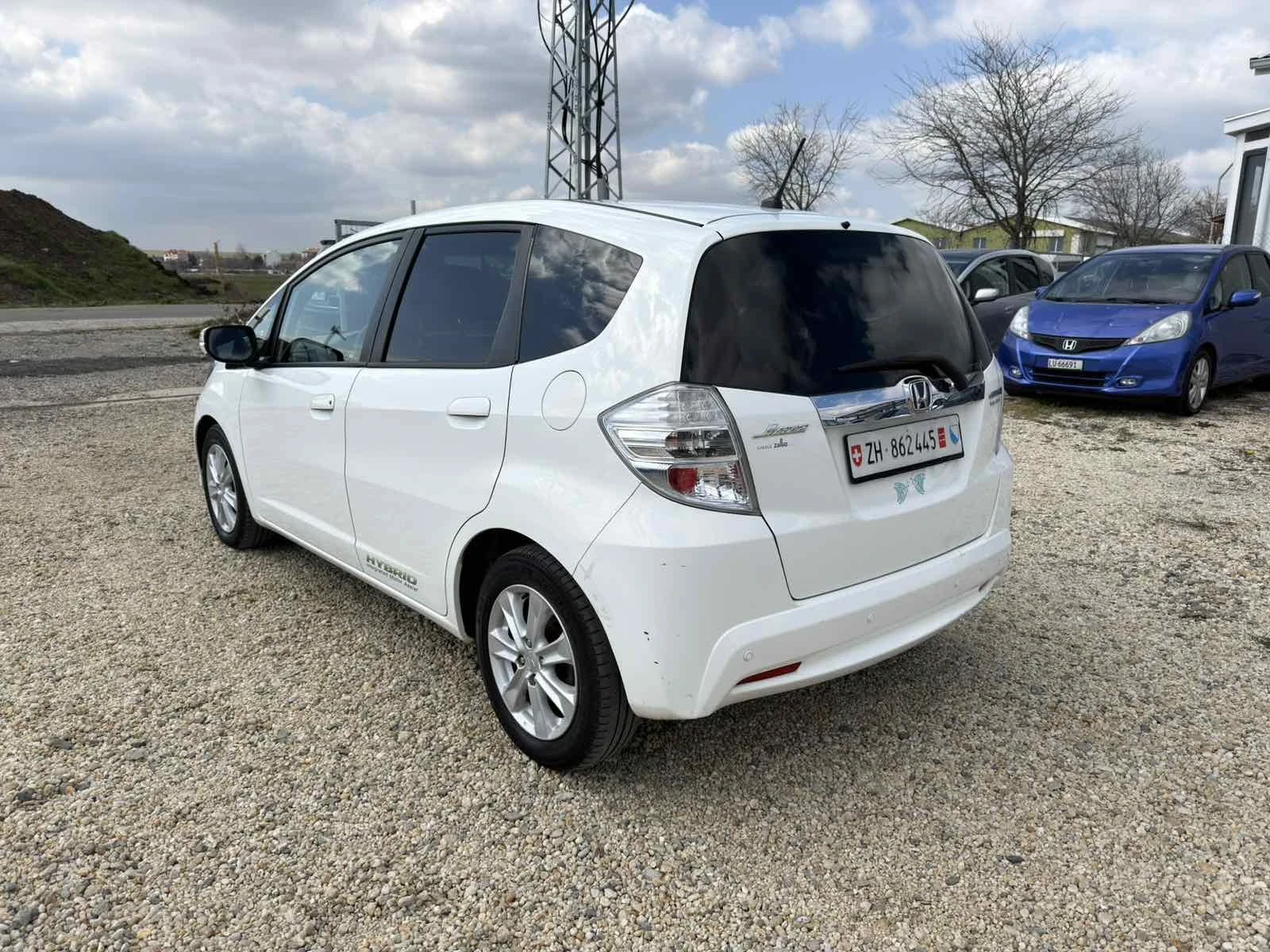 Honda Jazz 1.3 HYBRID, снимка 6 - Автомобили и джипове - 53841560