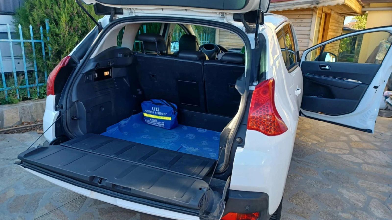 Peugeot 3008, снимка 7 - Автомобили и джипове - 54299115