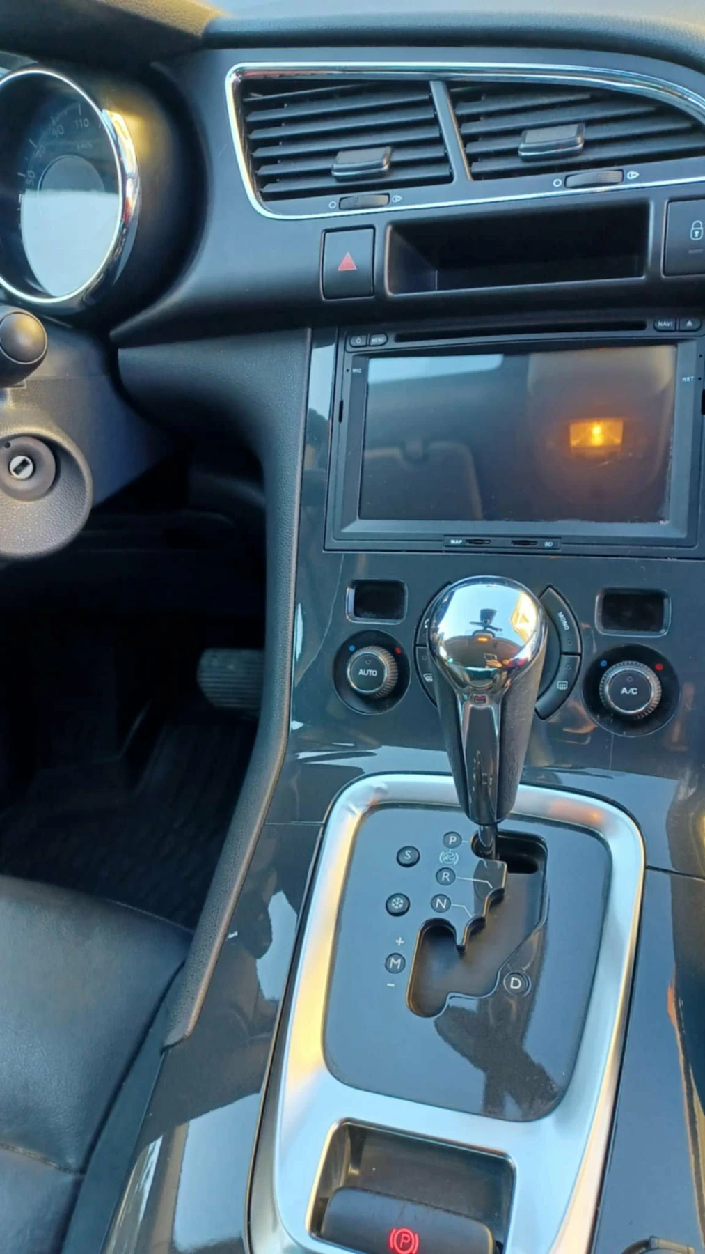 Peugeot 3008, снимка 6 - Автомобили и джипове - 54299115