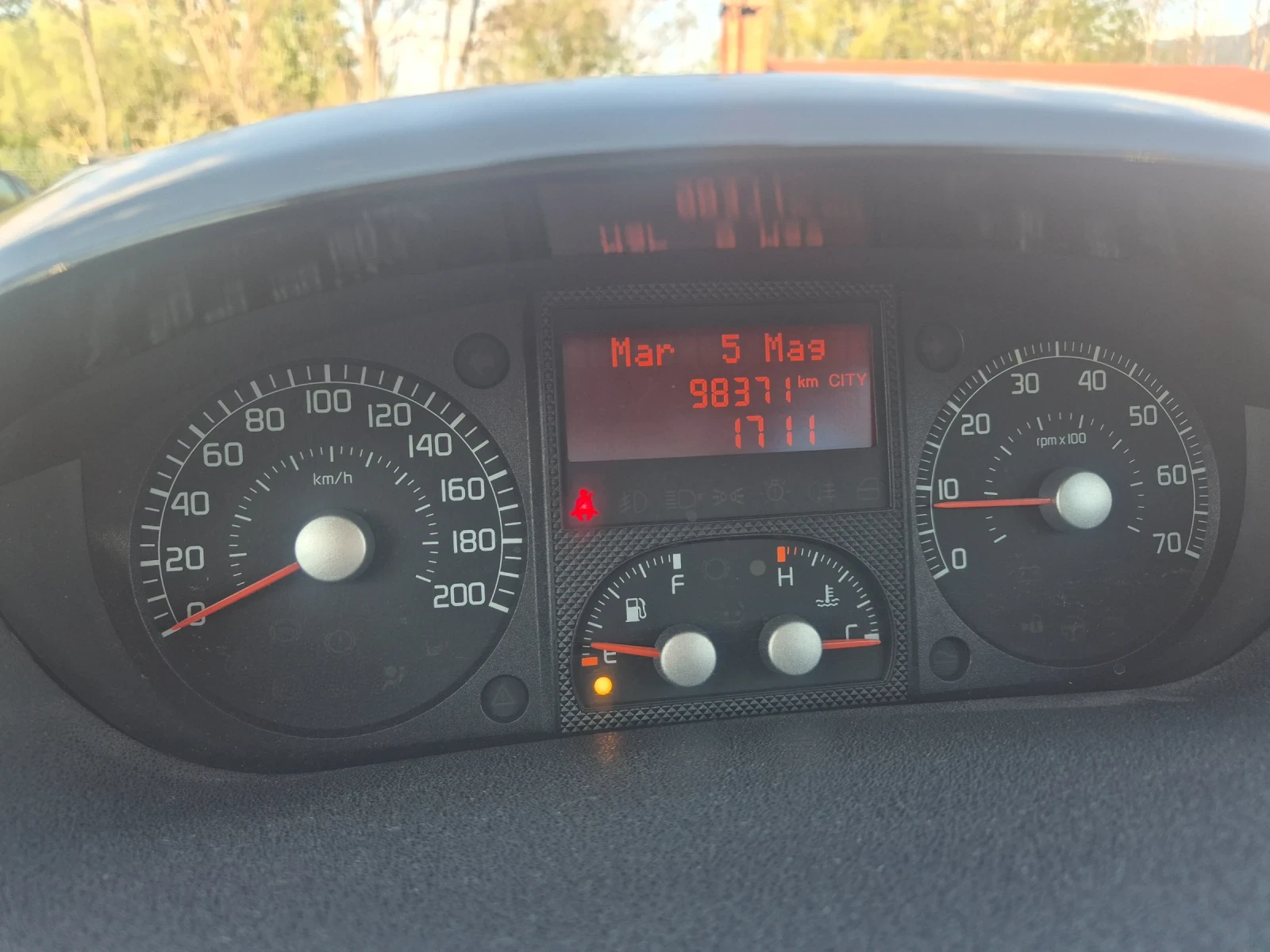Fiat Idea 1.4 - 6 скорости, снимка 12 - Автомобили и джипове - 54429267