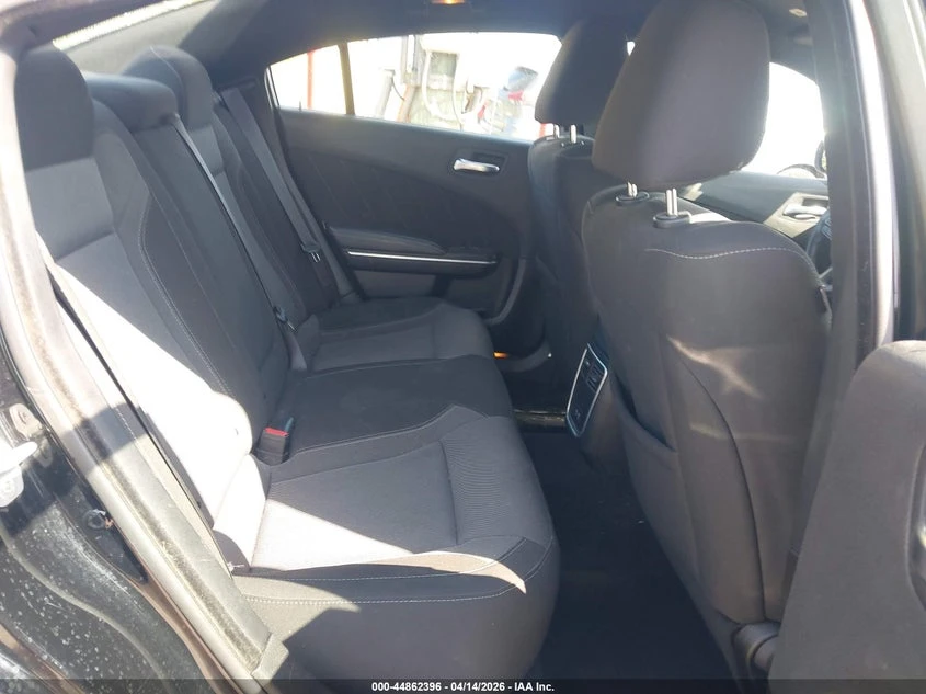 Dodge Charger 3.6l Sxt Rwd, снимка 8 - Автомобили и джипове - 54597921