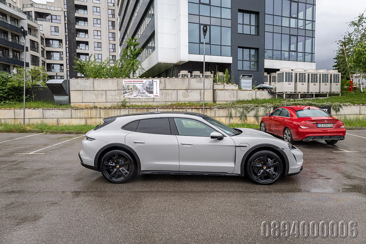 Porsche Taycan 4M SPORT TOURISMO INDIVIDUAL DESIGNO ГАРАНЦИЯ, снимка 5 - Автомобили и джипове - 54647011