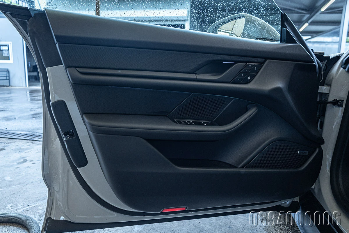 Porsche Taycan 4M SPORT TOURISMO INDIVIDUAL DESIGNO ГАРАНЦИЯ, снимка 12 - Автомобили и джипове - 54647011